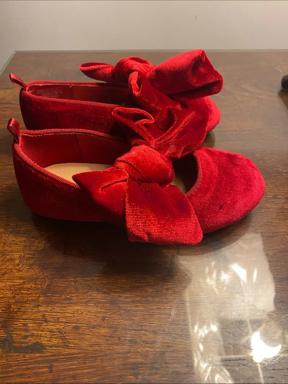 Old Navy Red Velvet Bow Girls' Ballet Flats